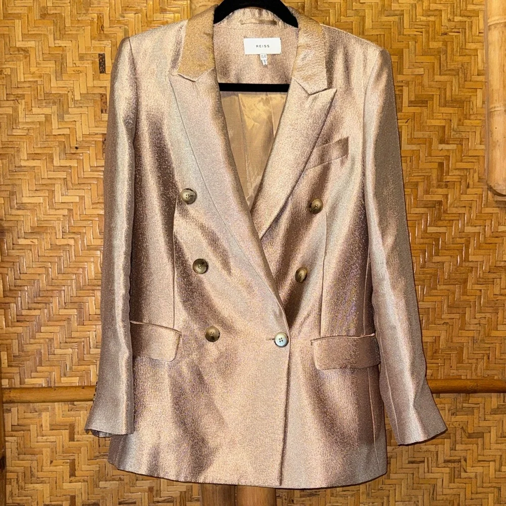 Shimmering Gold REISS
Mimi Double Breasted Blazer size 8 - Picture 11 of 11